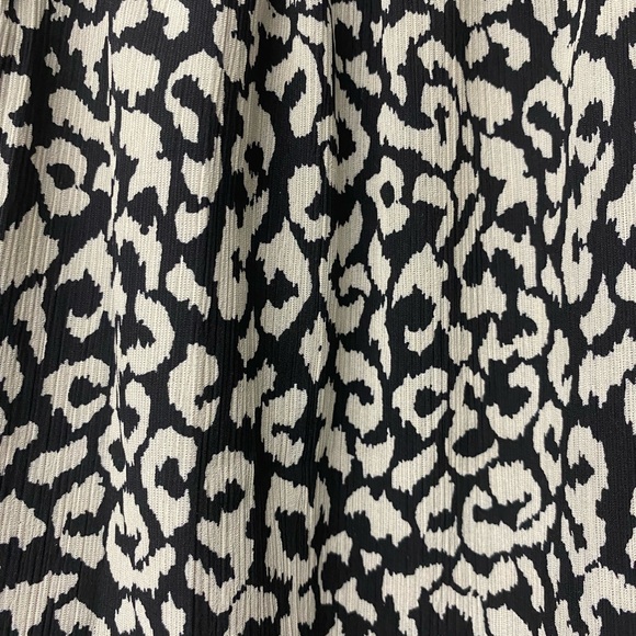 🖤Loft | black & cream skirt | 0 - Picture 2 of 5